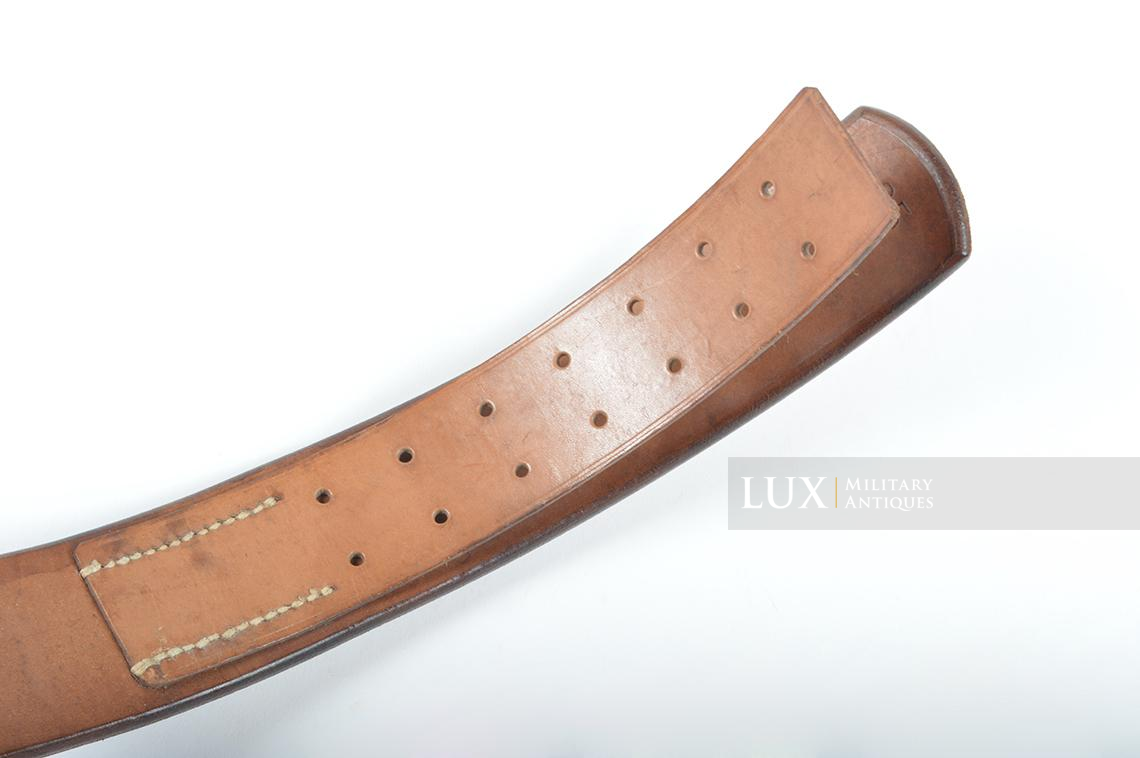 Unissued early German leather belt in natural brown leather, dated 1938 - photo 12