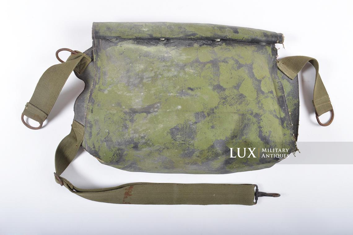 US M7 assault gas mask bag, camouflaged, 4th ID, Normandy - photo 4