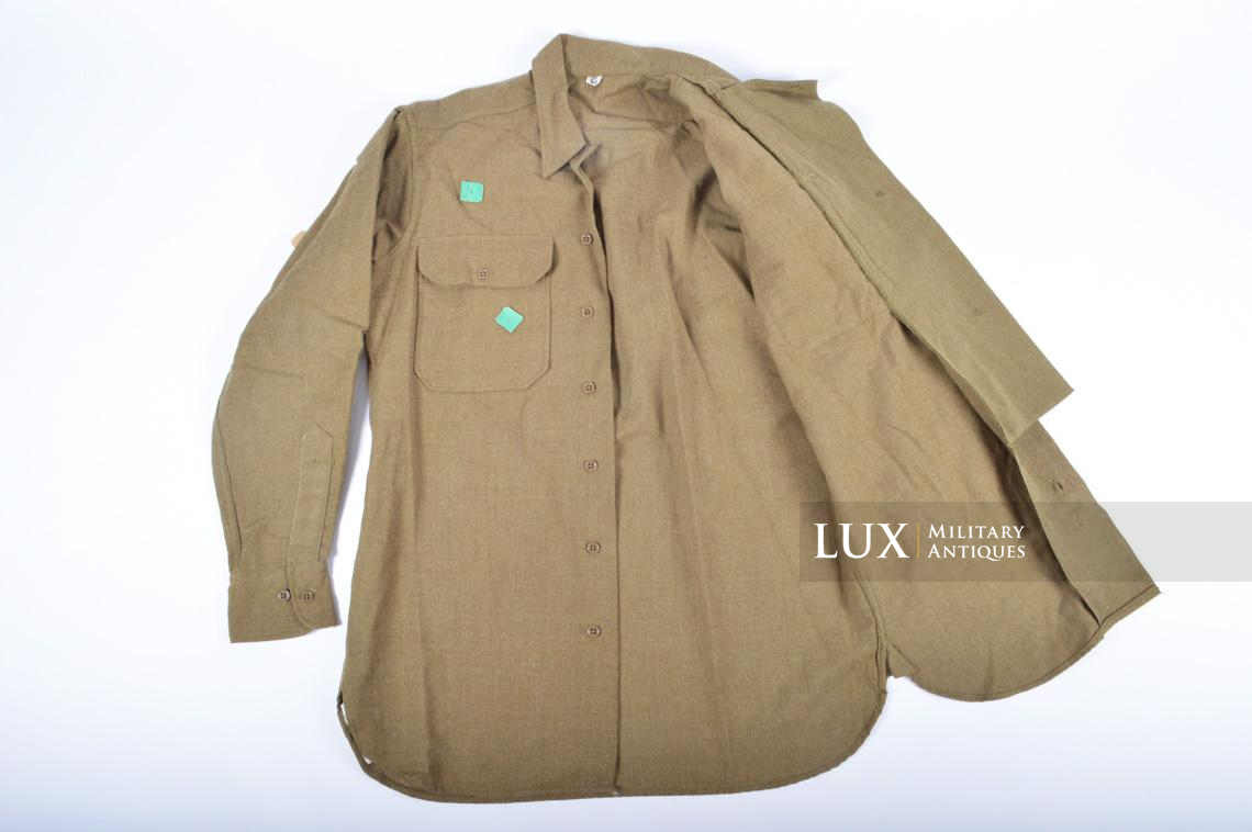 Unissued US Army wool service shirt, dated 1943 - photo 12