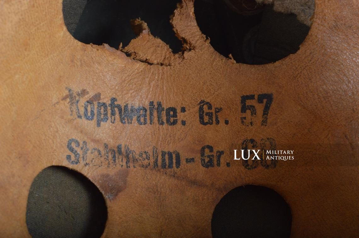 M38 German paratrooper single decal helmet, 29th Infantry Division Ying-Yang vet art - photo 37