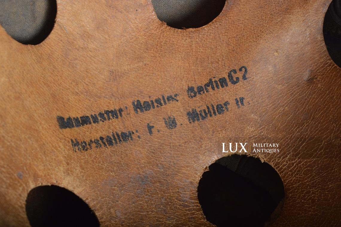 M38 German paratrooper single decal helmet, 29th Infantry Division Ying-Yang vet art - photo 38