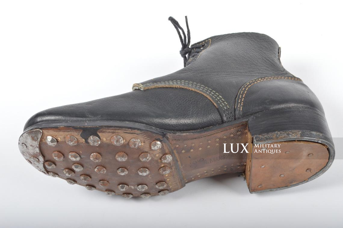 Unissued late-war German low ankle combat boots - photo 29