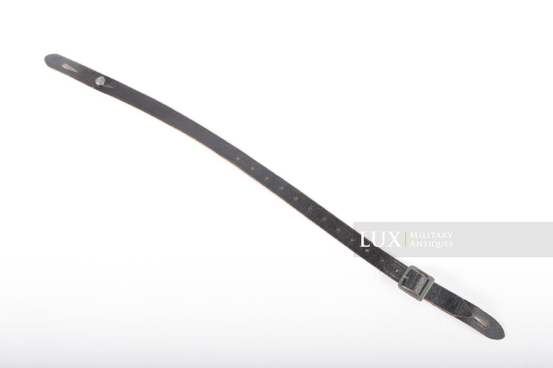 Late-war German helmet chinstrap, « RFNr. 0/0494/008 » - photo 4