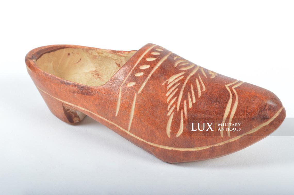 Liberation of Belgium souvenir wooden shoes - photo 13