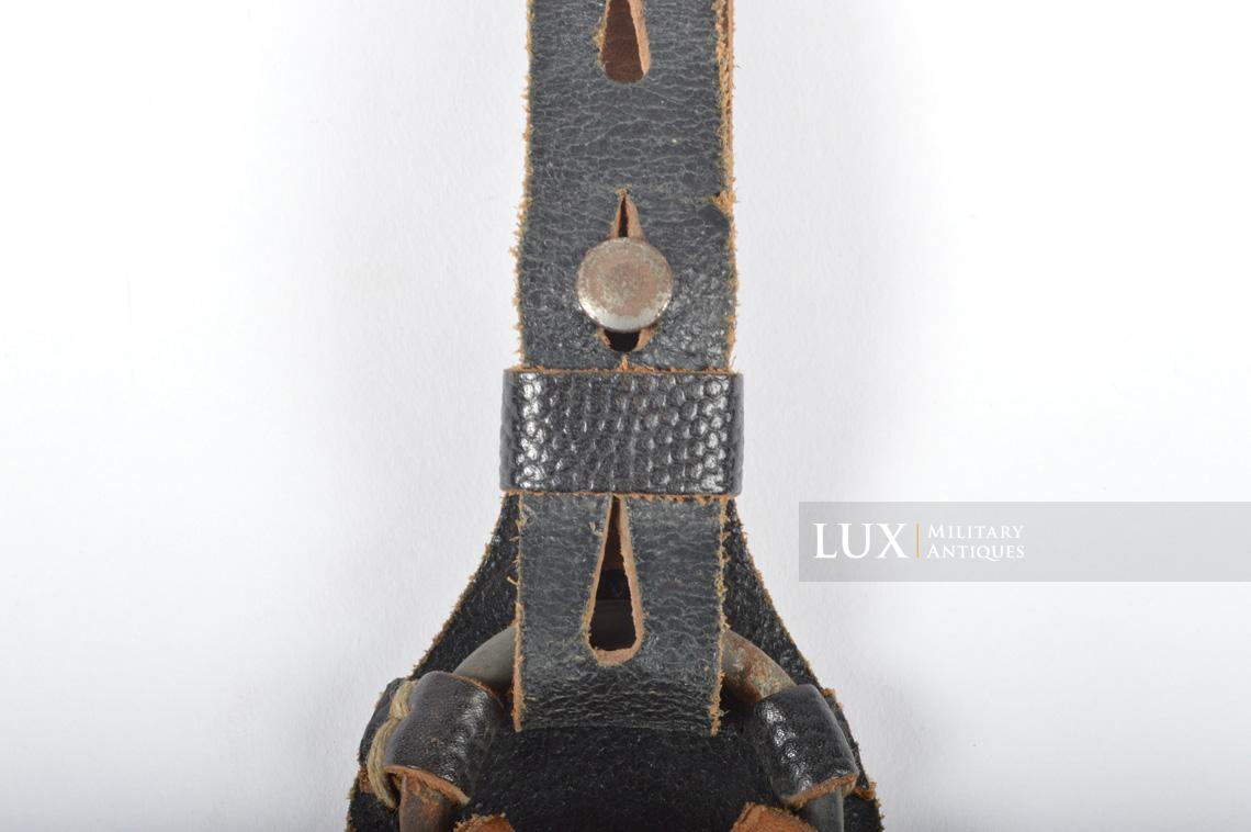 Unissued German late war leather combat Y-straps, « RBNr » - photo 11