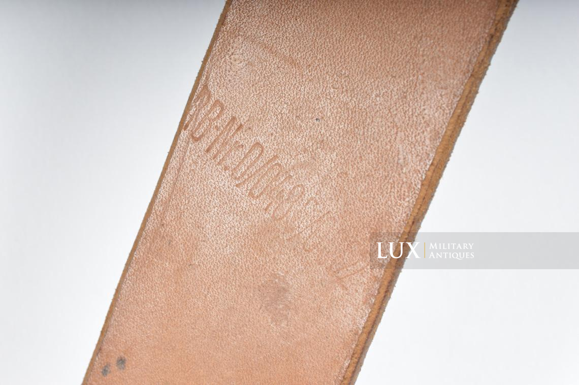 Unissued German late war leather combat Y-straps, « RBNr » - photo 16