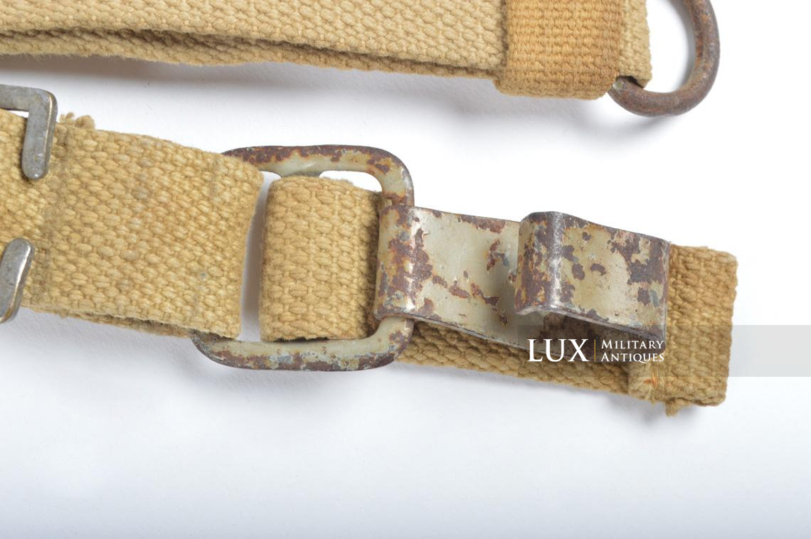 German late-war combat Y-straps, captured material - photo 14