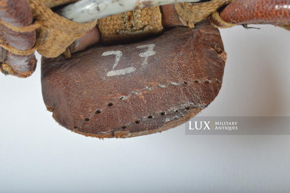 German late-war combat Y-straps, captured material - photo 24