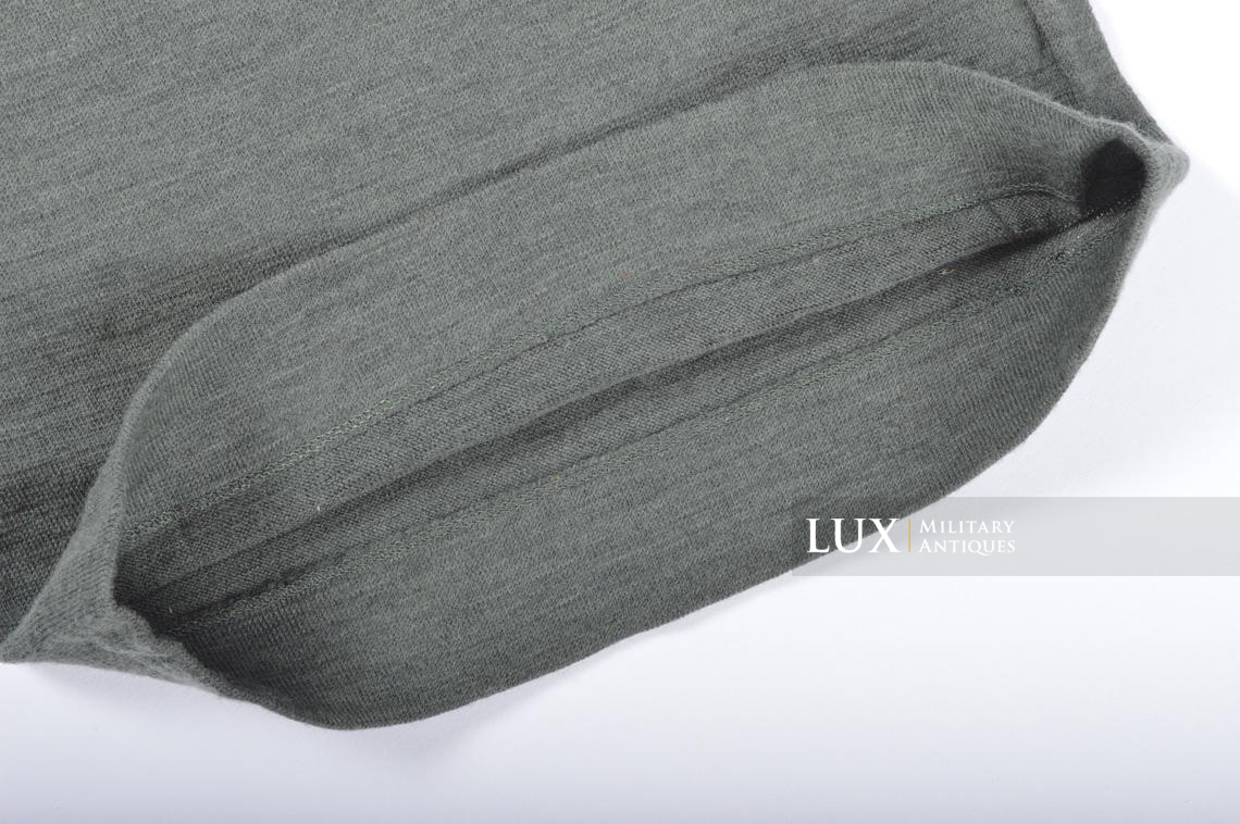 Unissued German winter tube scarf, « Kopfschützer », dated 1942 - photo 8