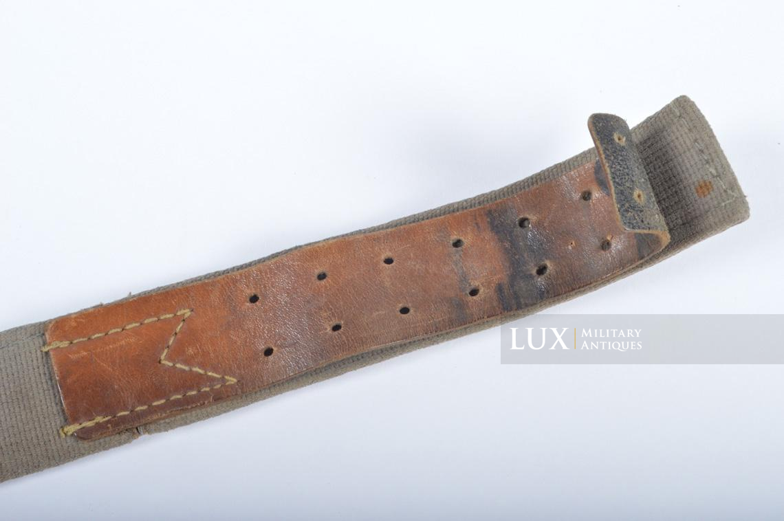 Late-war German Luftwaffe web combat belt set - photo 17