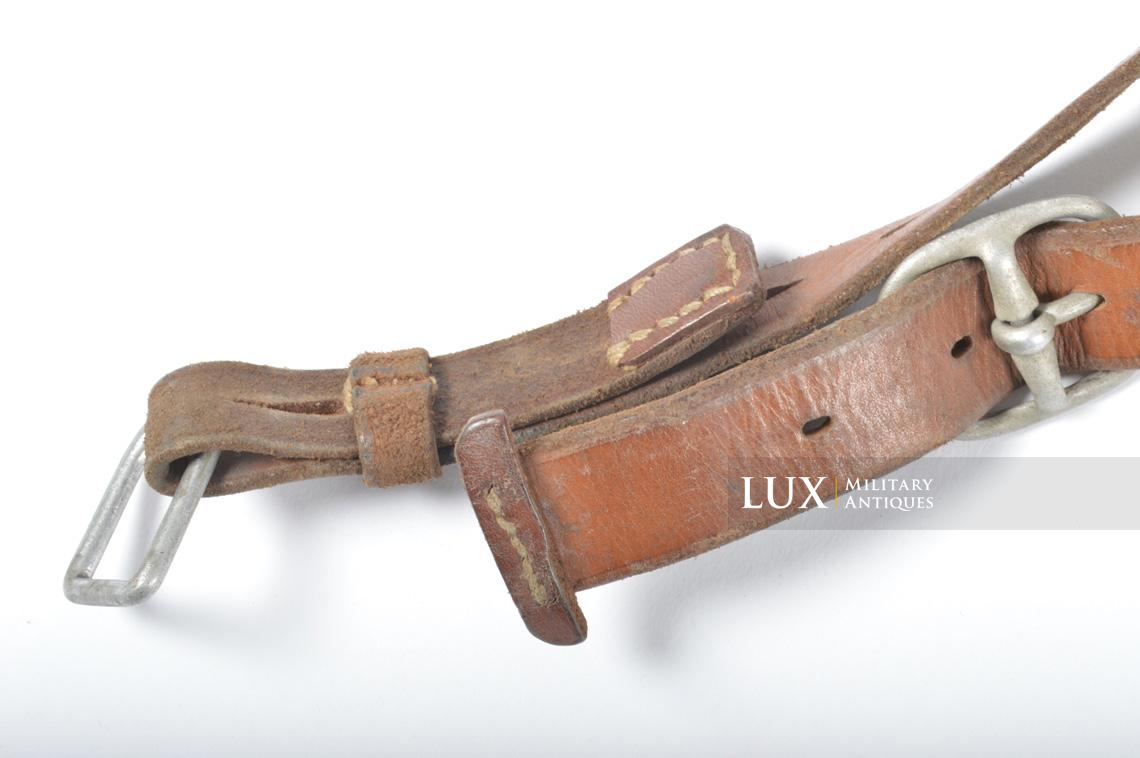 Unissued early-war German combat Y-straps, « 1939 » - photo 18