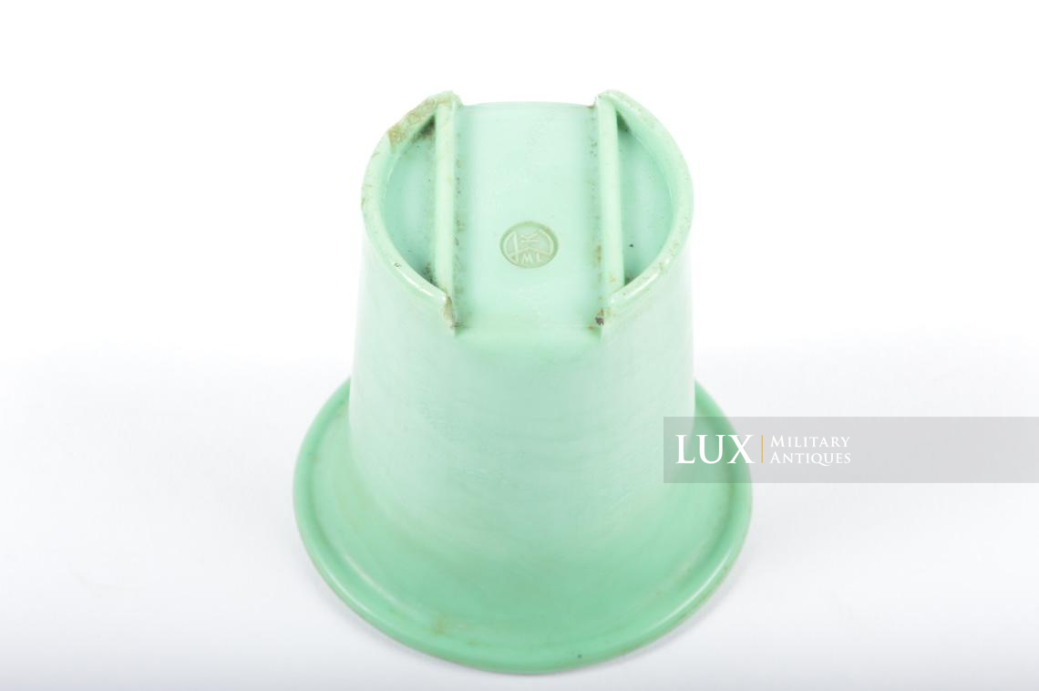 German green bakelite canteen cup - photo 10