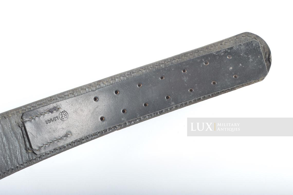 German Hitlerjugend pressed cardboard belt with « RZM » paper tag - photo 11