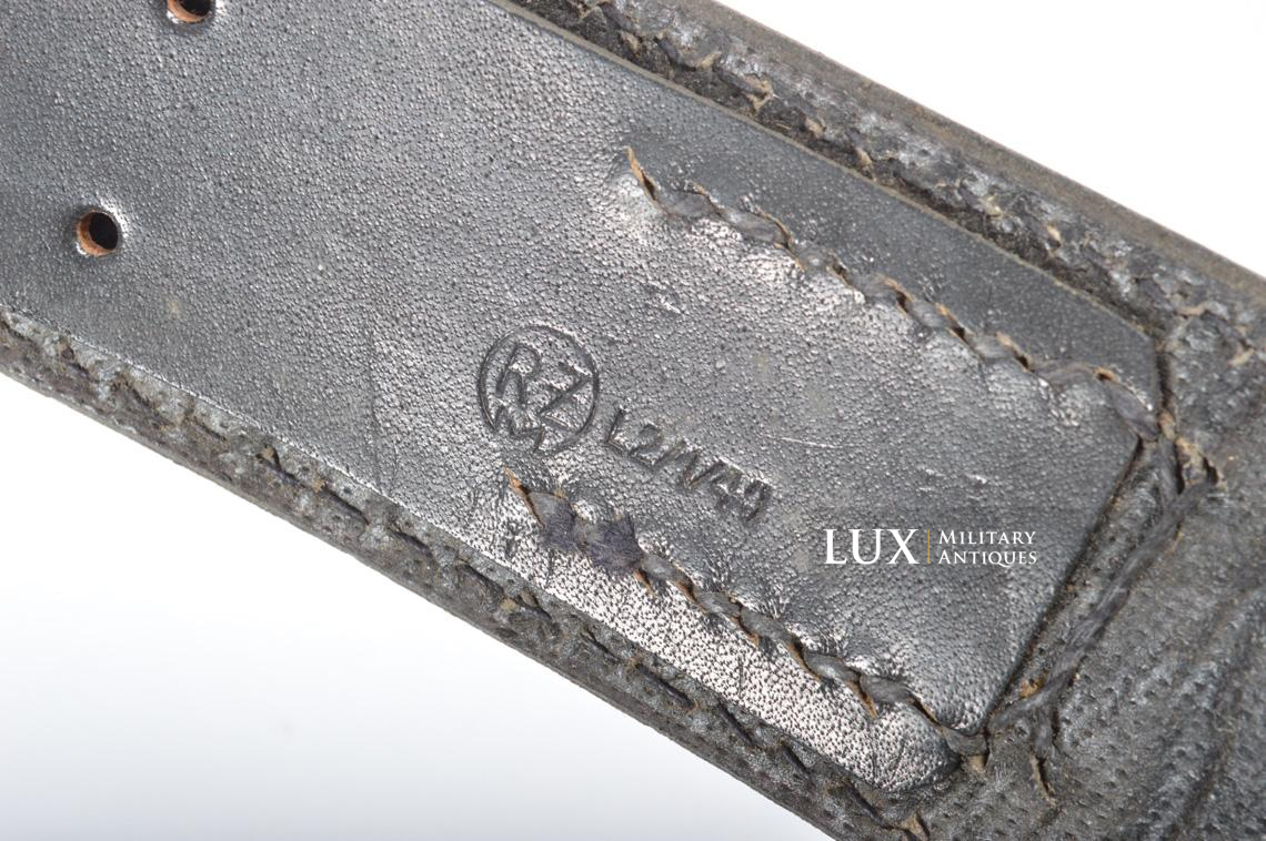 German Hitlerjugend pressed cardboard belt with « RZM » paper tag - photo 13