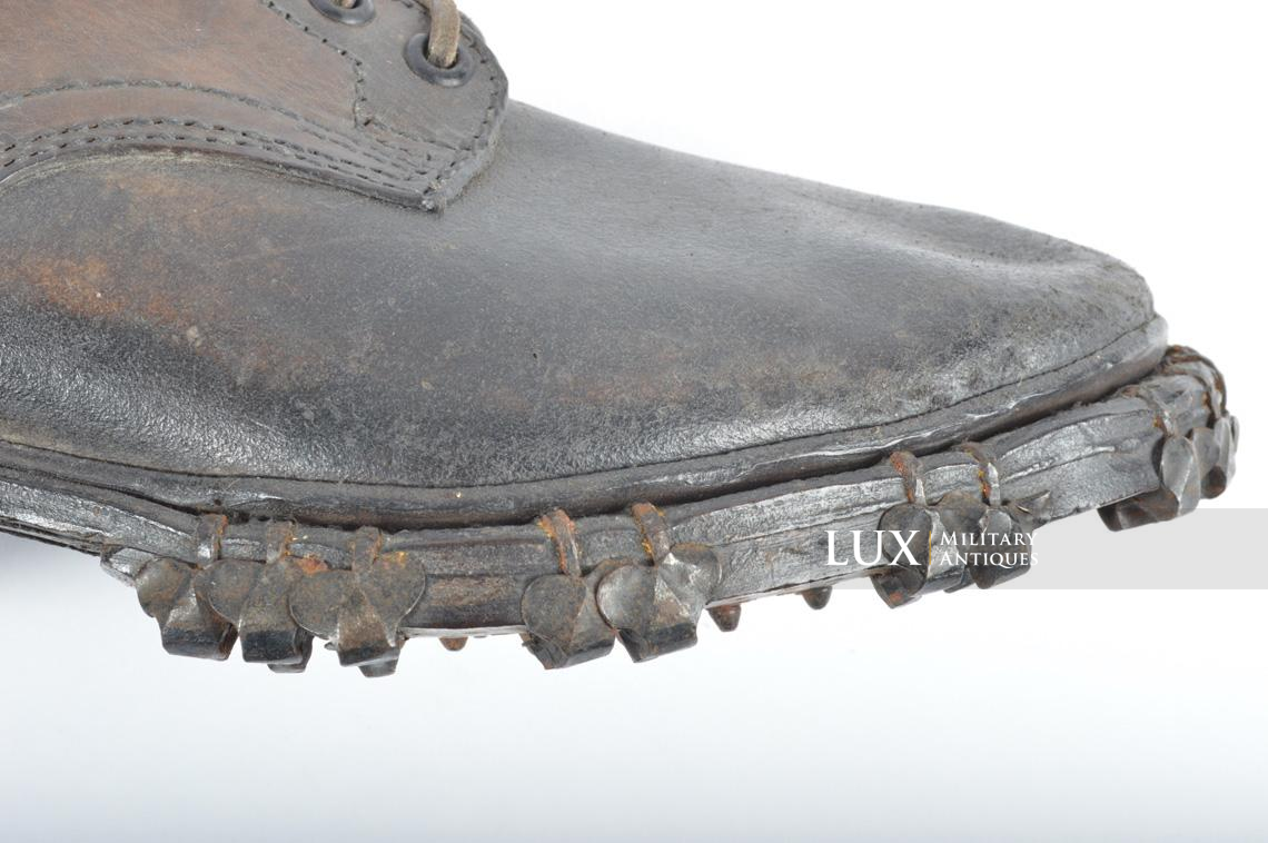 Unissued late-war German low ankle combat boots - photo 10