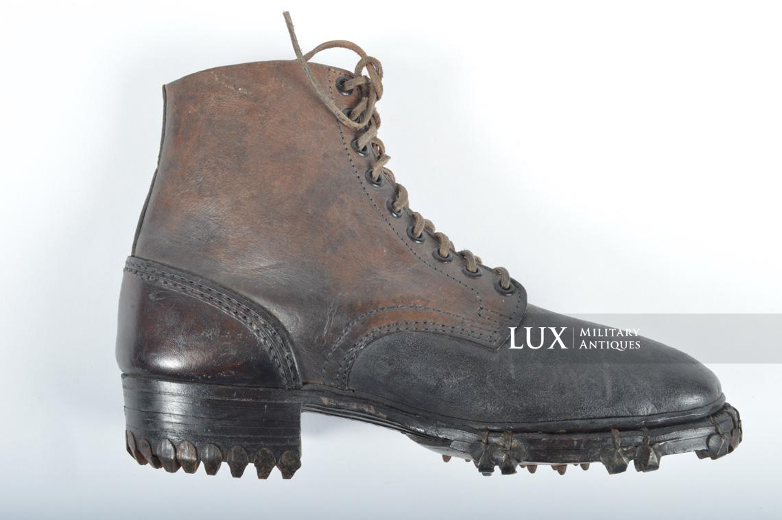 Unissued late-war German low ankle combat boots - photo 27
