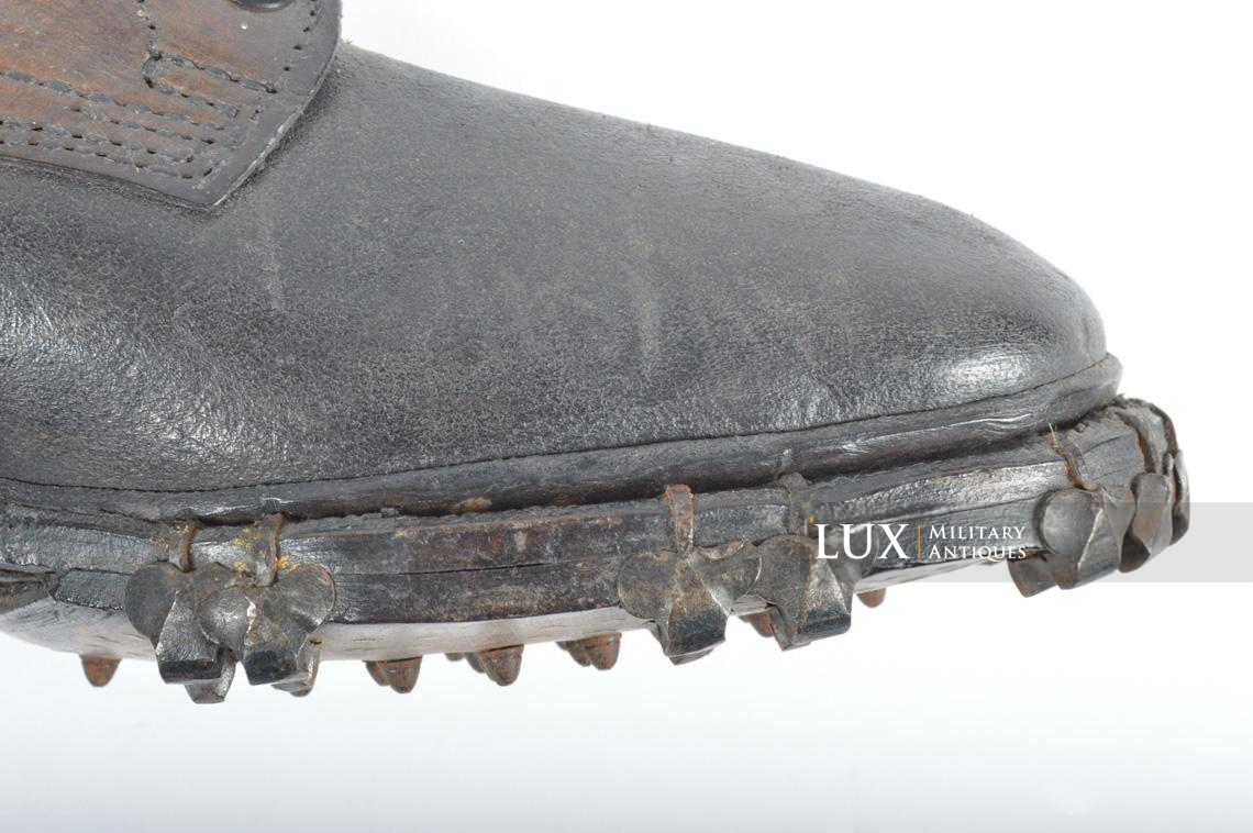 Unissued late-war German low ankle combat boots - photo 29