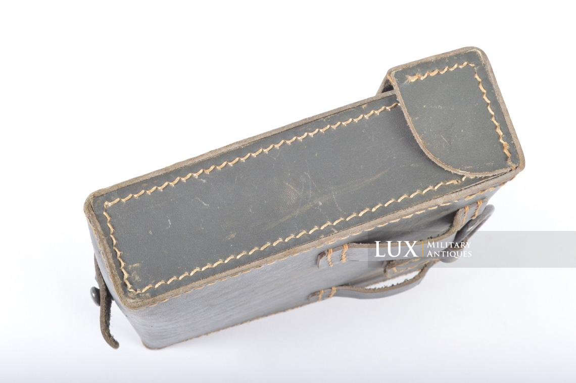 MG34/42 gunner's belt pouch in captured Italian leather, « bdt45 » - photo 8