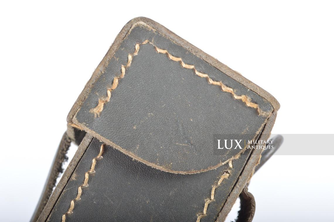 MG34/42 gunner's belt pouch in captured Italian leather, « bdt45 » - photo 11