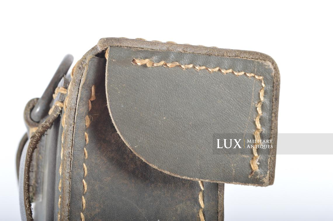 MG34/42 gunner's belt pouch in captured Italian leather, « bdt45 » - photo 12