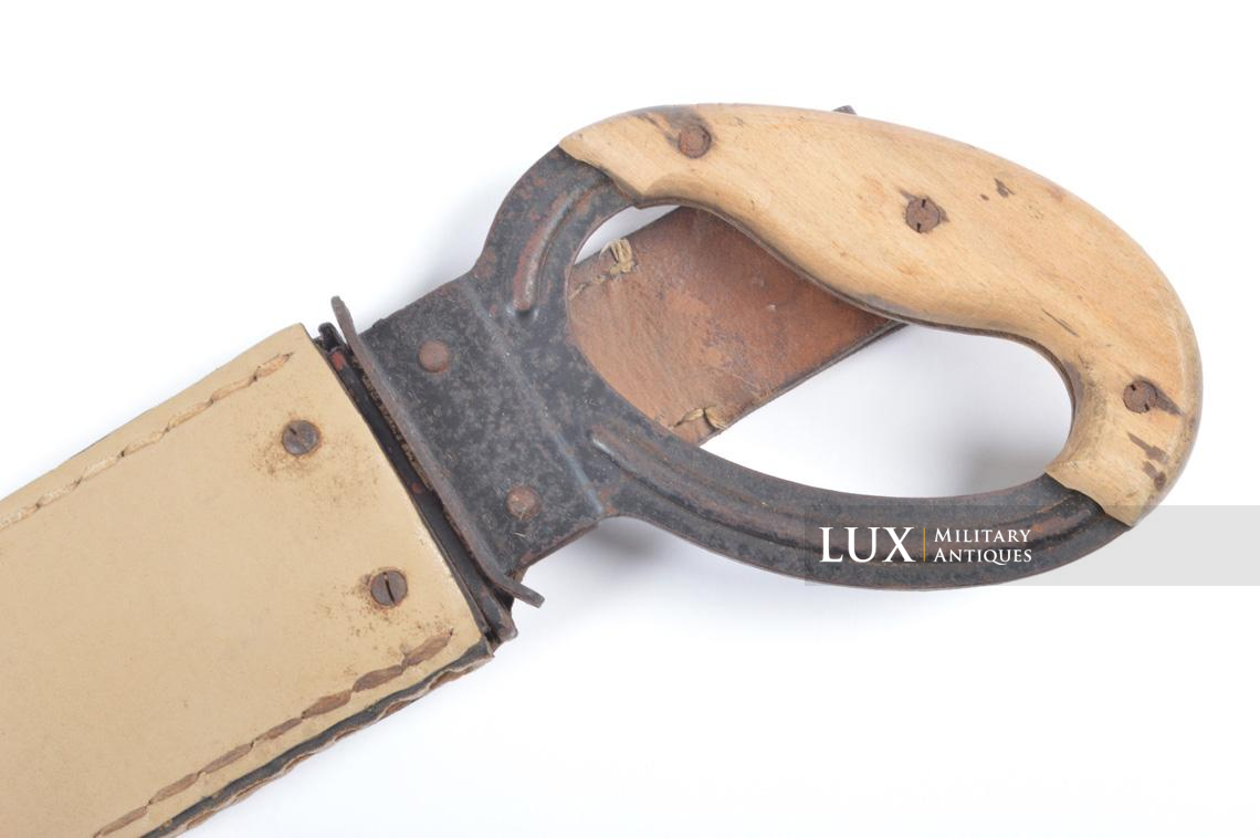 German combat engineer's field saw & tan pressed cardboard scabbard, « clg43 » - photo 7