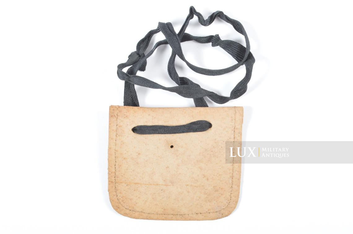 German late-war ID-tag carrying pouch - photo 9