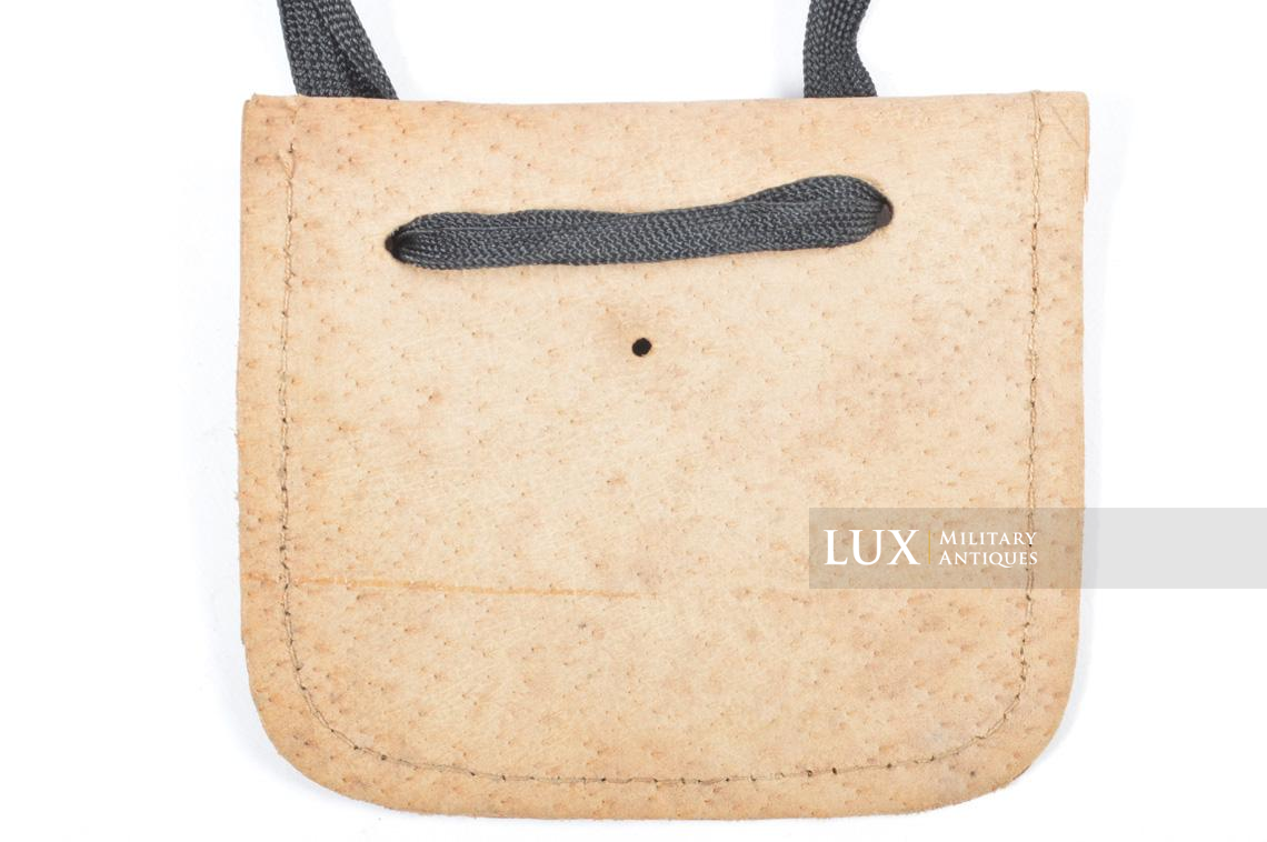 German late-war ID-tag carrying pouch - photo 10