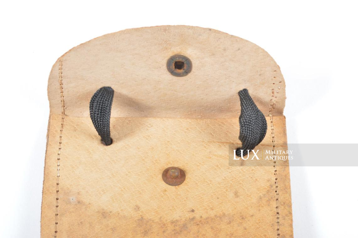 German late-war ID-tag carrying pouch - photo 11