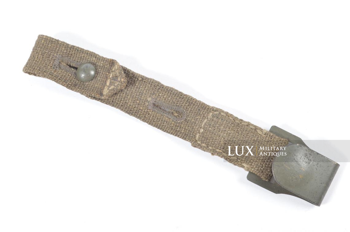Early Gasmask canister belt support hook strap - photo 4