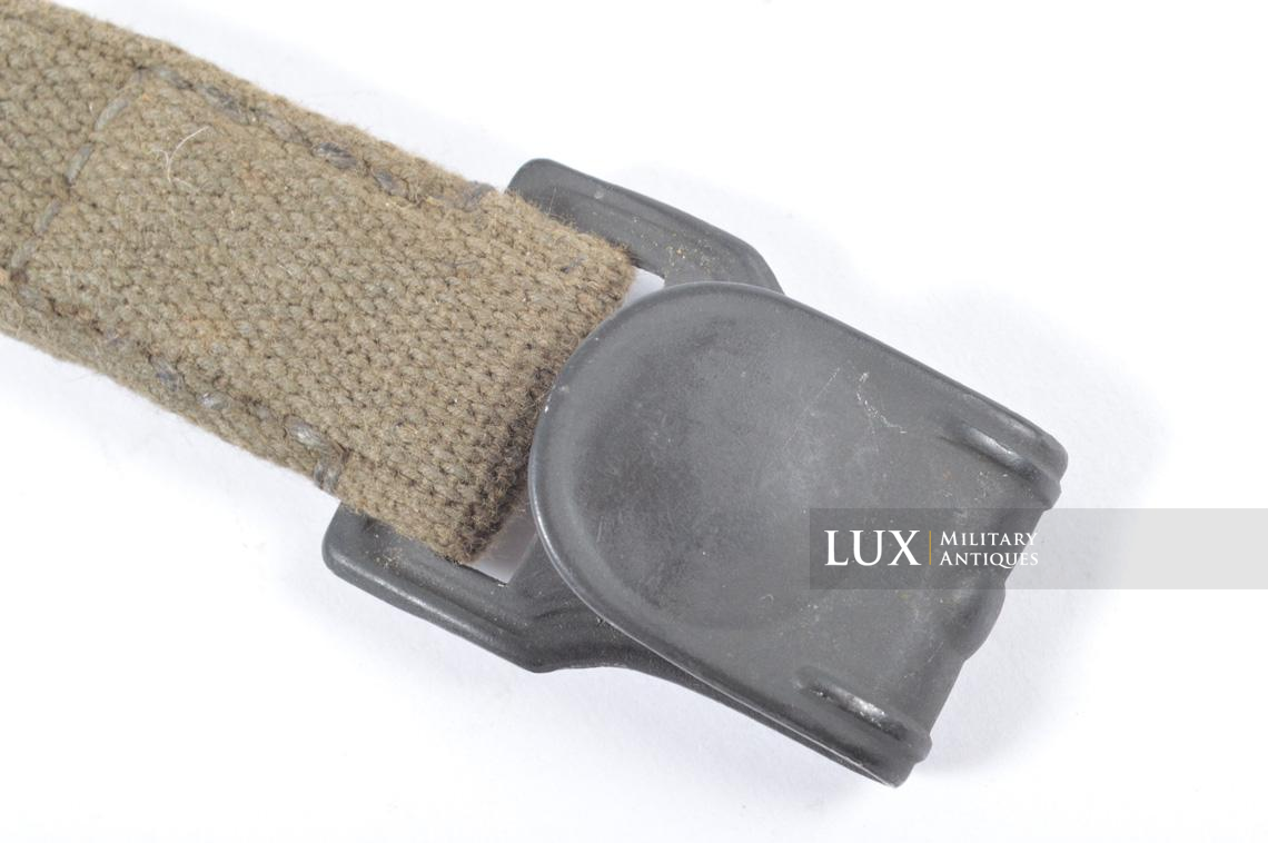 Early Gasmask canister belt support hook strap, « 1936 » - photo 7