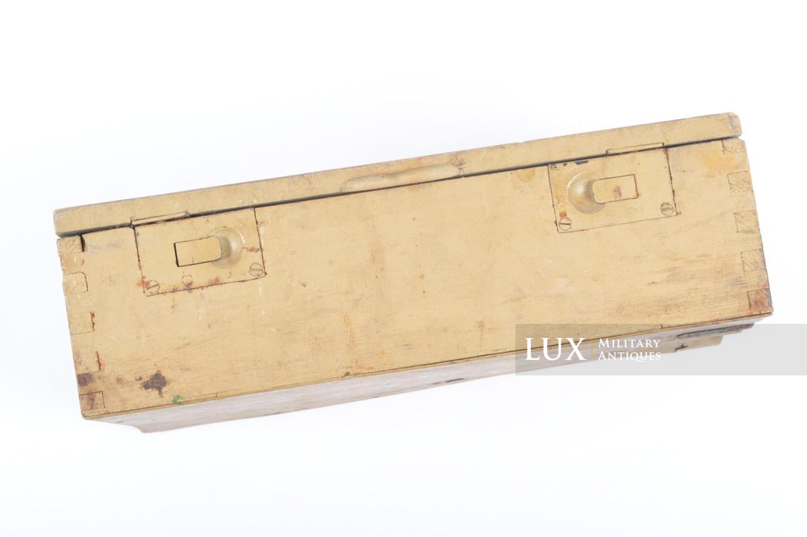 Late-war wooden medics first aid box, « Verbandkasten » - photo 10