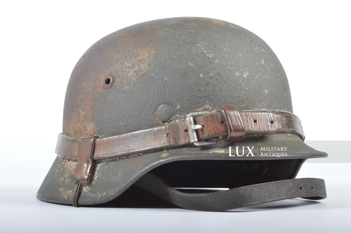 Casque allemand M35 Heer avec système de transport en cuir, ex-camouflé blanc - photo 9