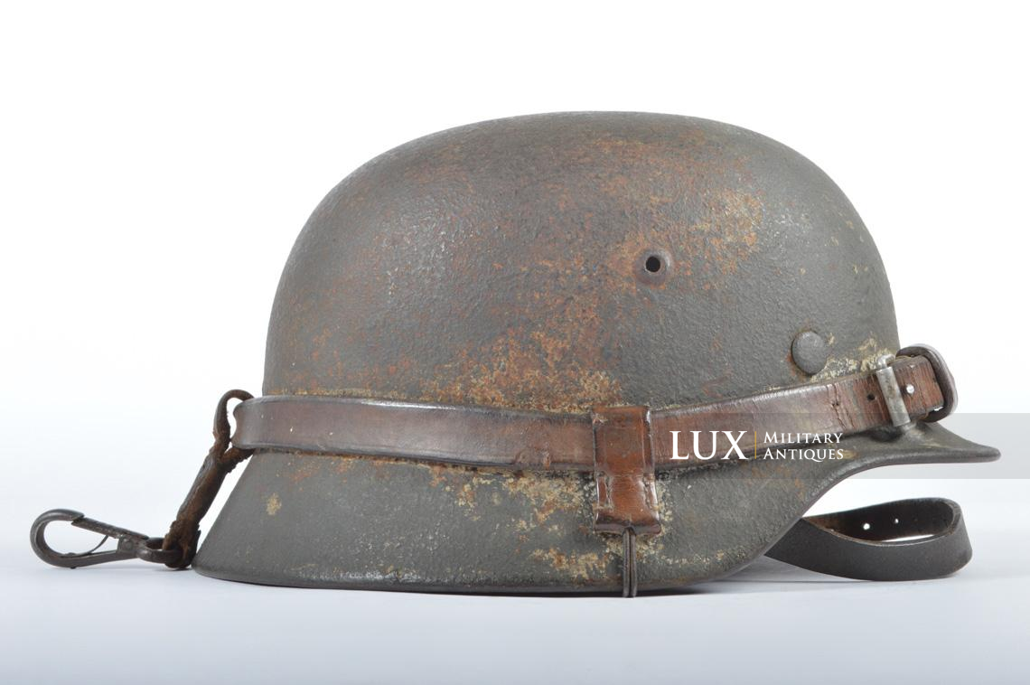 Casque allemand M35 Heer avec système de transport en cuir, ex-camouflé blanc - photo 10