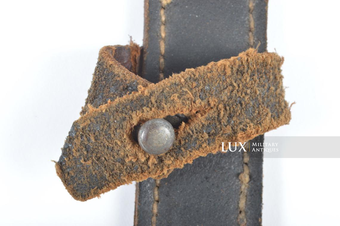 Late-war k98 bayonet frog, « RBNr » - Lux Military Antiques - photo 7