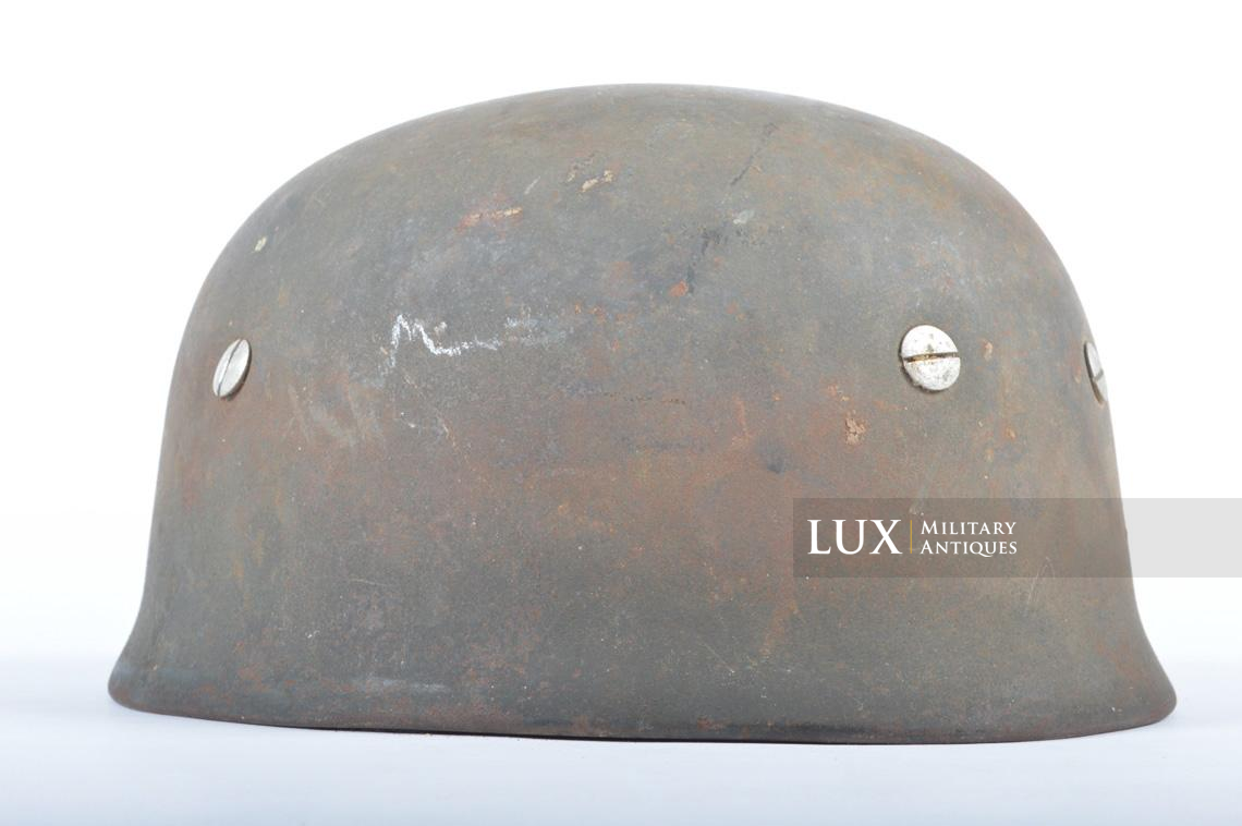 Late-war M38 German paratrooper combat helmet, « woodwork find » - photo 13