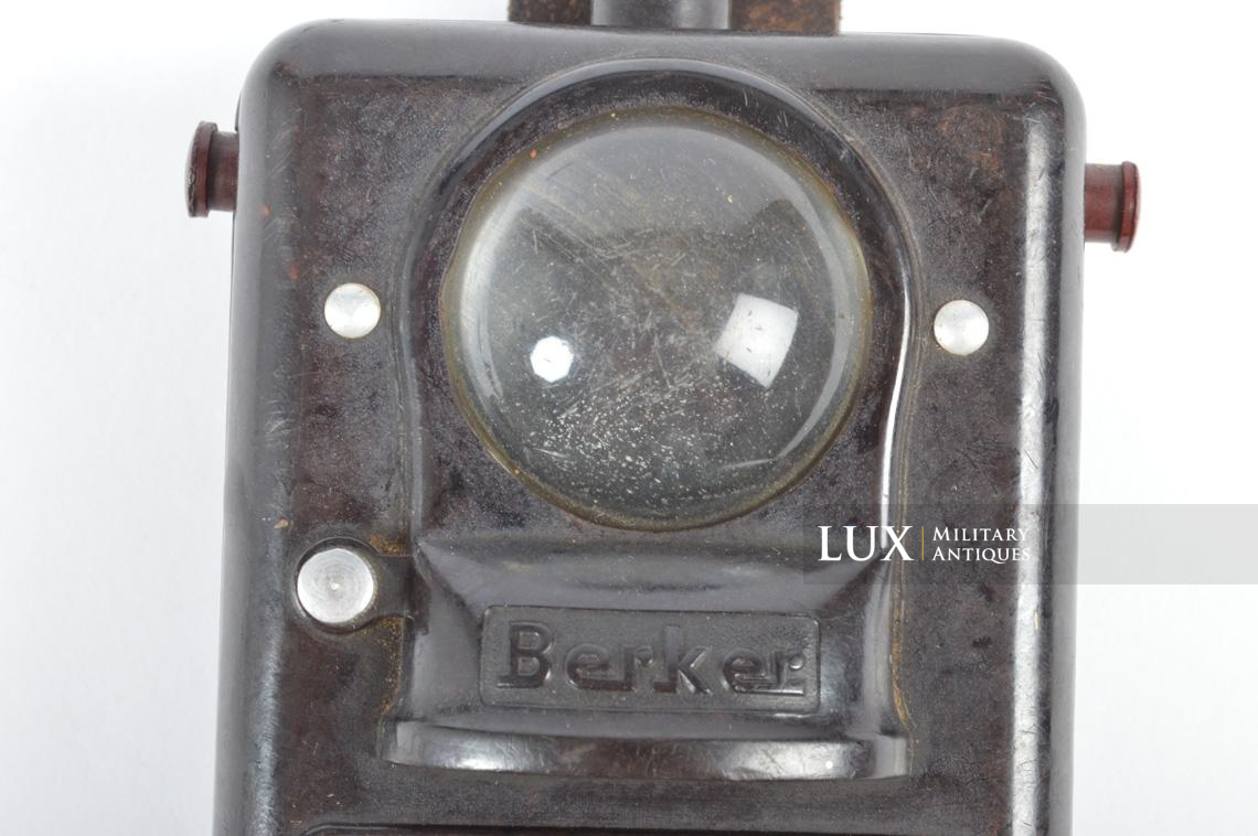 Rare German « BERKER » field flashlight - photo 10