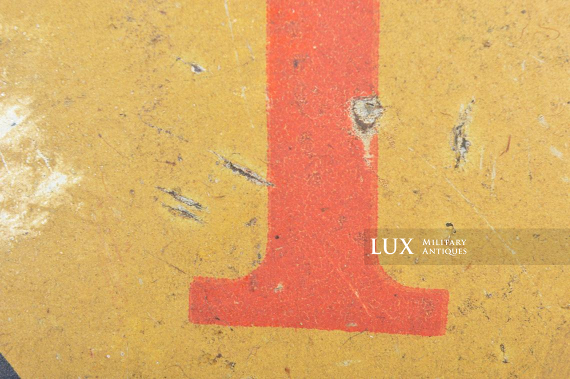 USM1 1st Infantry Division « Nuremberg » war crimes lieutenant's helmet liner - photo 21