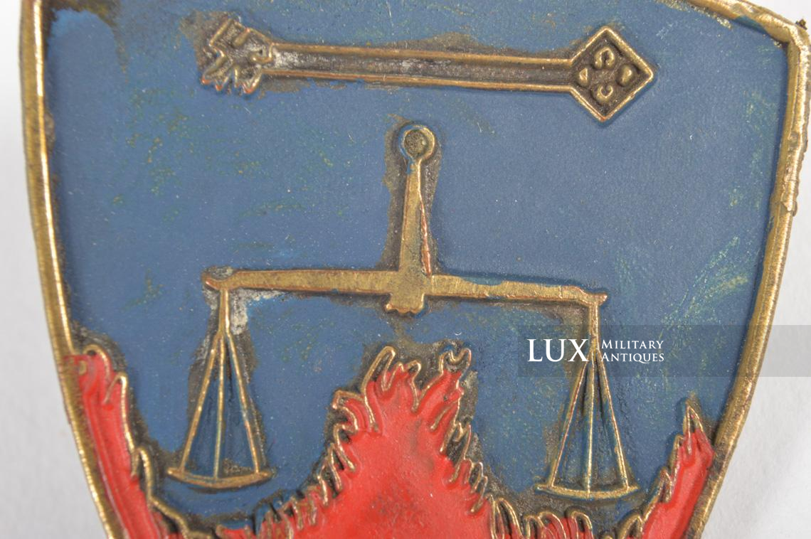 USM1 1st Infantry Division « Nuremberg » war crimes lieutenant's helmet liner - photo 53