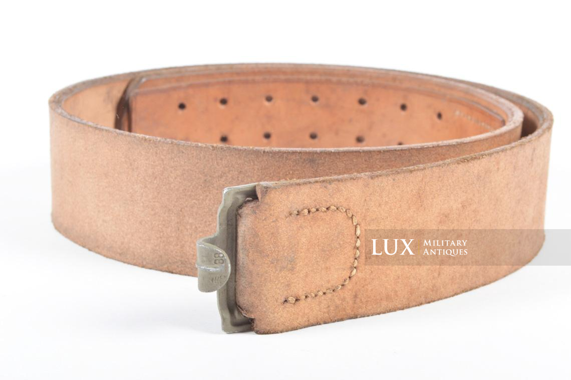 Early German combat service leather belt in natural brown leather, « 1938 » - photo 4