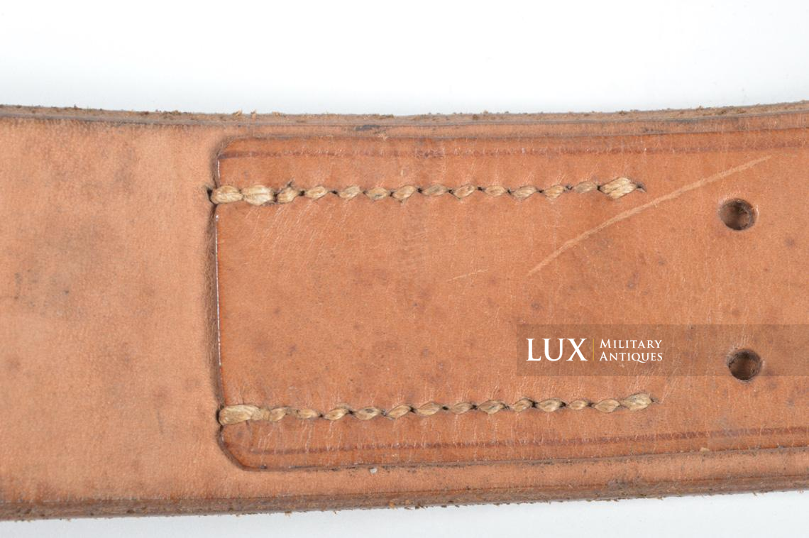 Early German combat service leather belt in natural brown leather, « 1938 » - photo 16