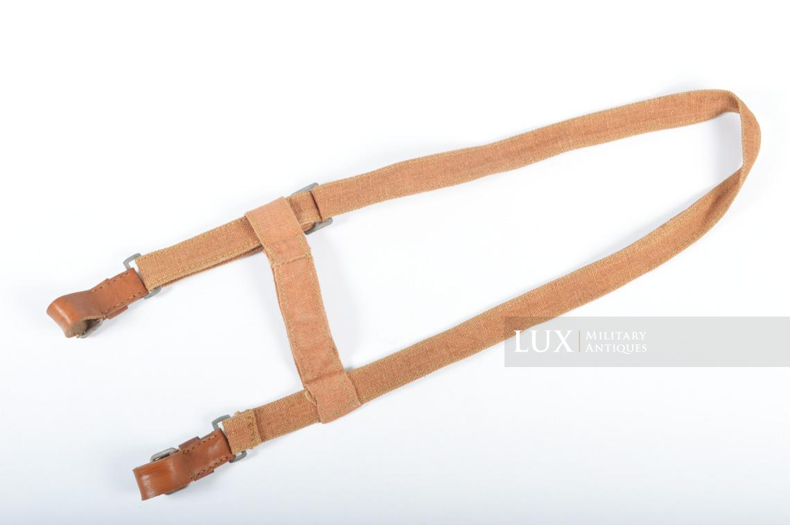 German cavalry/mounted personal large medical contents pouch carrying strap - photo 12