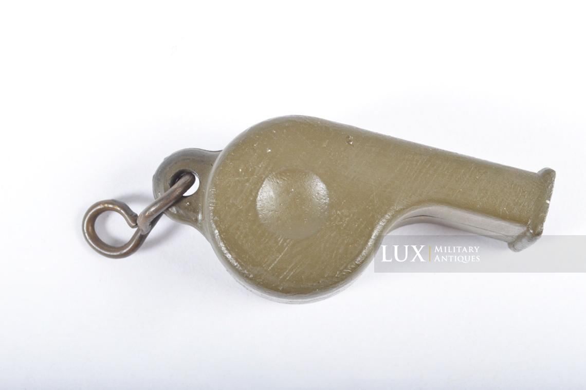 Sifflet US en plastique - Lux Military Antiques - photo 8