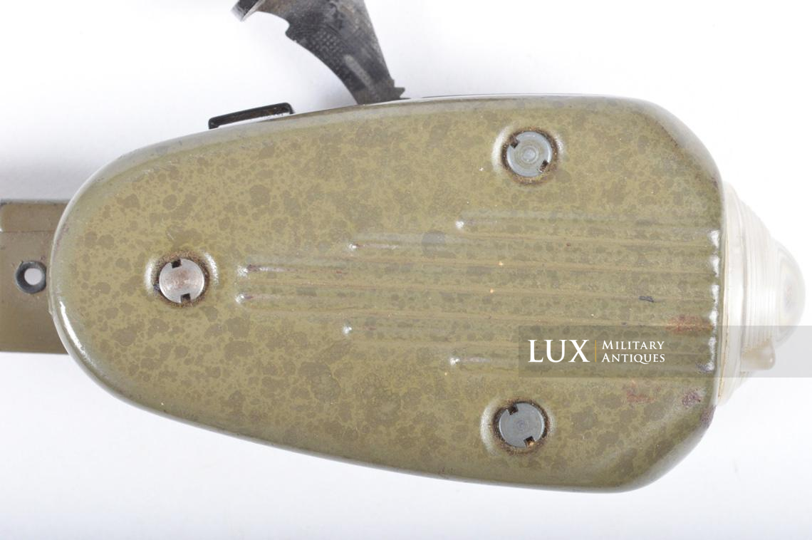 Rare lampe de poche allemande réglementaire à dynamo, « Wehrmachteigentum » - photo 7