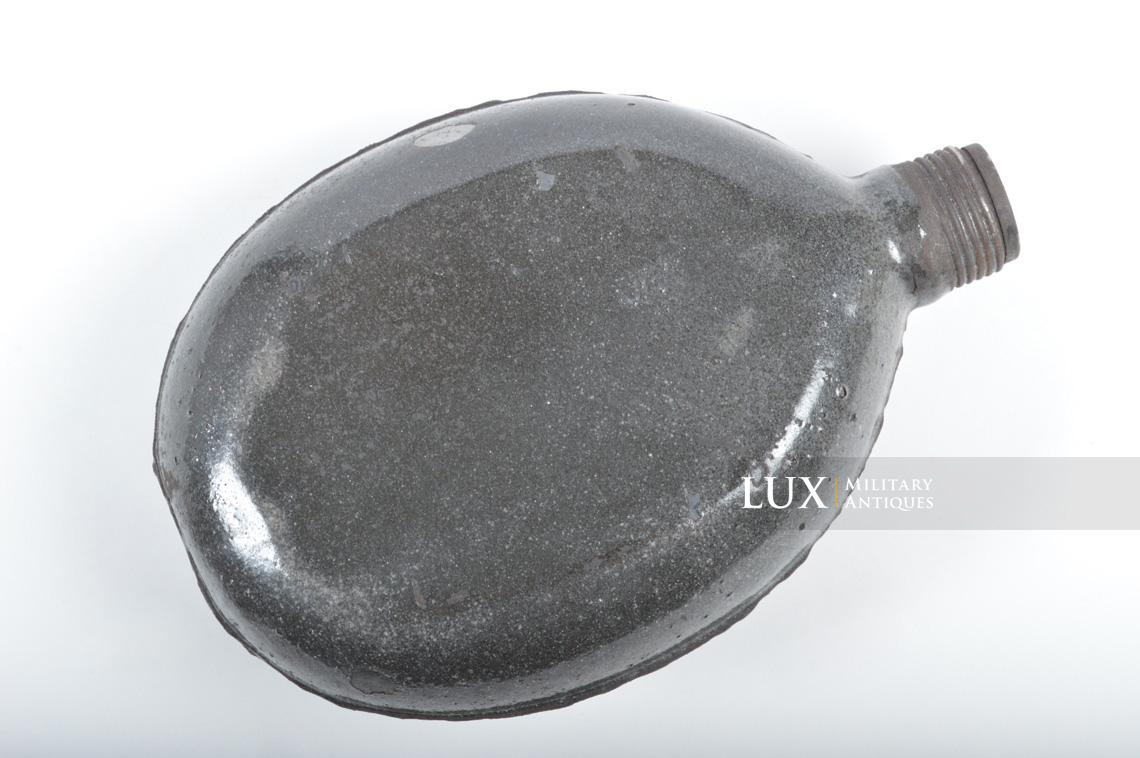 Unissued German late-war canteen with brown enamel cup, « AEMA 44 » - photo 17