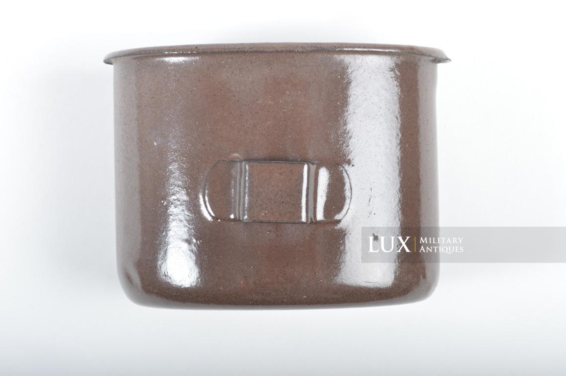 Unissued German late-war canteen with brown enamel cup, « AEMA 44 » - photo 18