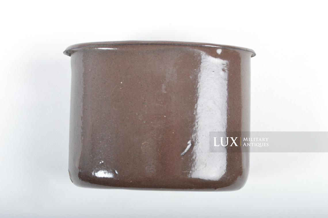 Unissued German late-war canteen with brown enamel cup, « AEMA 44 » - photo 19