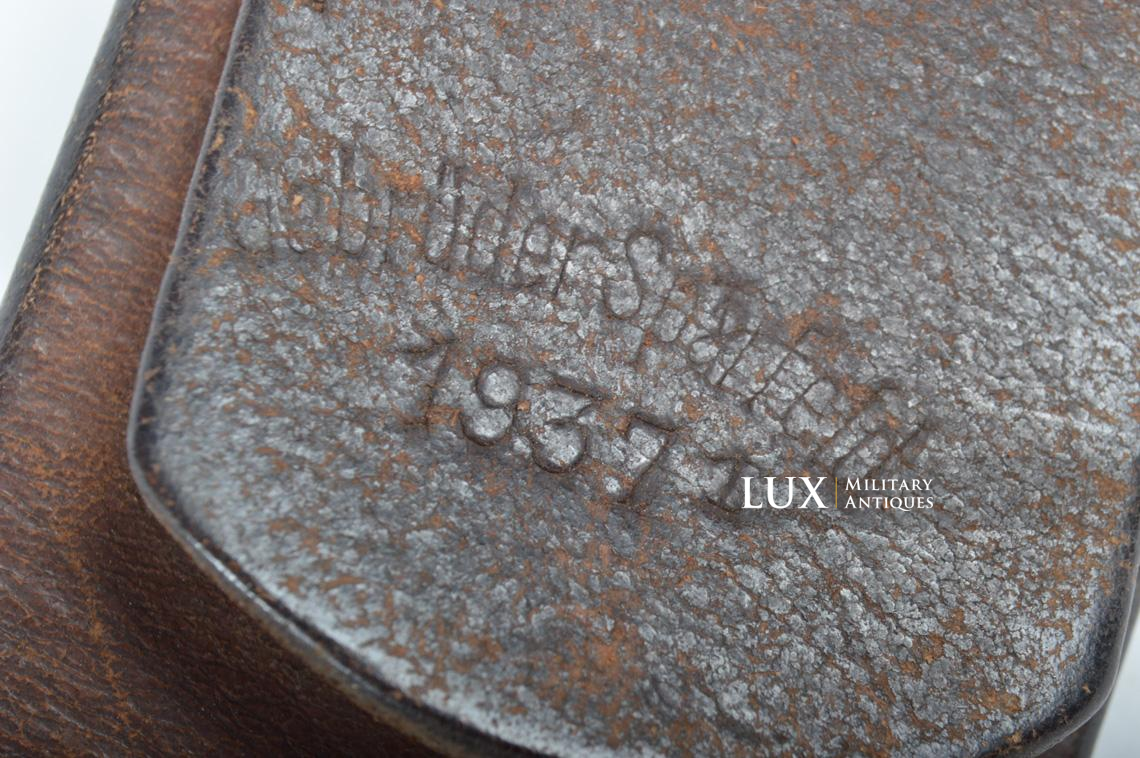 Early German Luftwaffe leather belt in chocolate brown leather, « L.B.A.B.37 » - photo 15