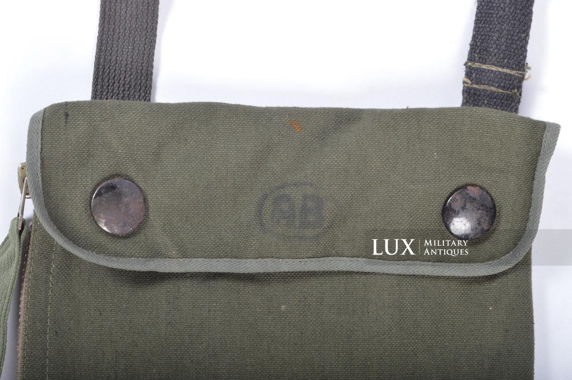 Early German paratrooper gas mask carrying bag, « AB » - photo 8