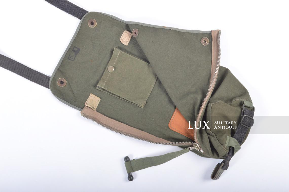 Early German paratrooper gas mask carrying bag, « AB » - photo 38