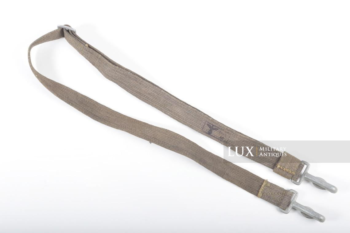 Unissued German MG34/42 optical sight box web carrying strap - photo 10